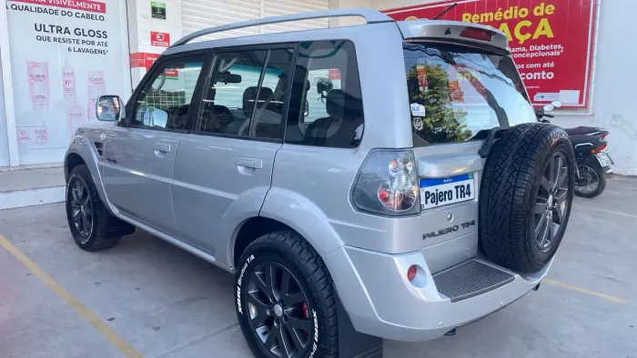 Mitsubishi Pajero TR4 2.0/ 2.0 Flex 16V 4X4 Mec. 2011