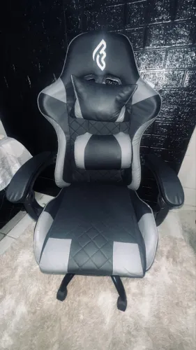 Cadeira gamer nova 