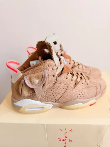Tênis Jordan x Travis Scott Air Jordan 6