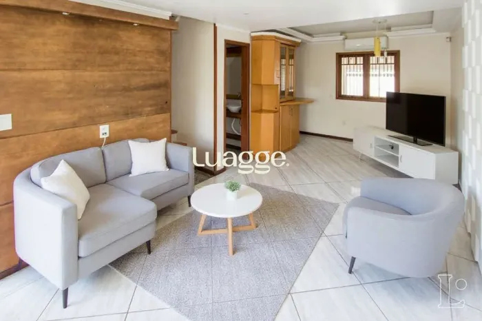 CASA RESIDENCIAL PARA LOCAÇÃO NO BAIRRO HÍPICA - APROXIMADAMENTE 118M² DE ÁREA PRIVATIVA -