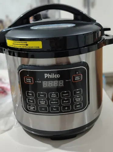 Panela de Pressao Elétrica Philco 8L Semi nova.