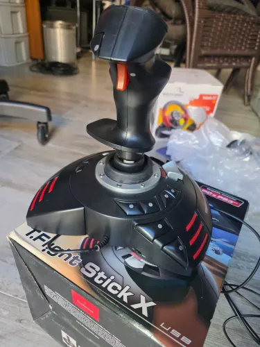 Joystick Thrustmaster T.flight Stick X Para Pc E Ps3