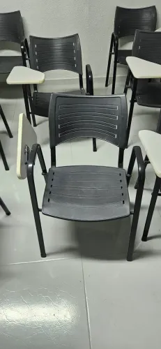 Cadeira de escola/universitária