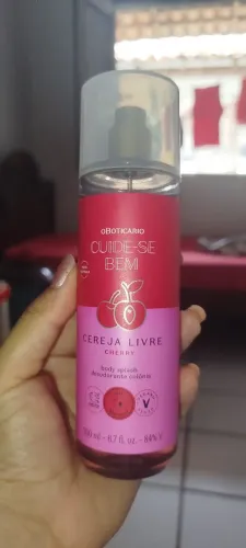 Body Splash Cereja Livre (OBoticário).