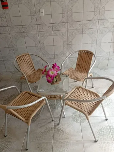 Vendo essas cadeiras de alumínio como centro