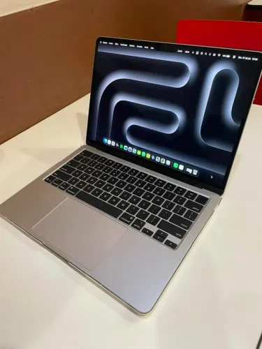 Apple Macbook Air M4 (2025)
