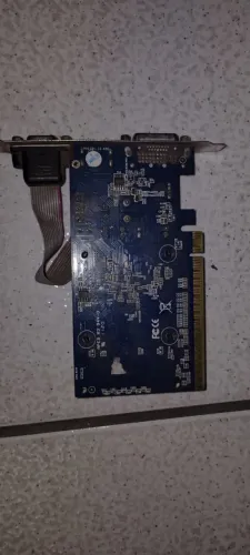 placa de video gt 210 