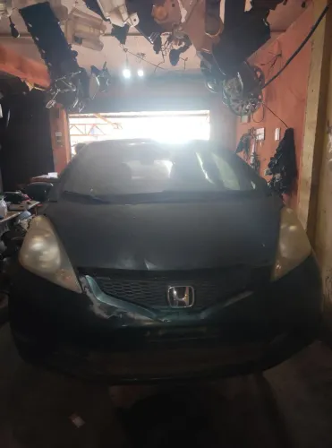 Sucata Honda FIT 2009 pra retirada de peças 