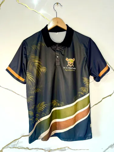 Uniformes e camisas personalizadas