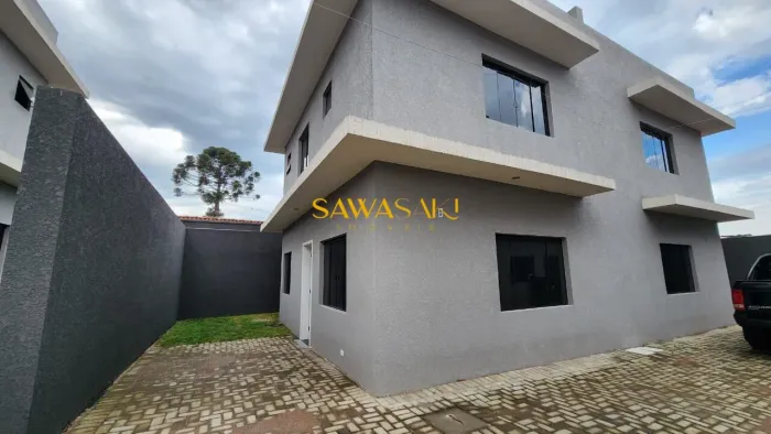 Sobrado à venda no bairro Guabirotuba - Curitiba/PR