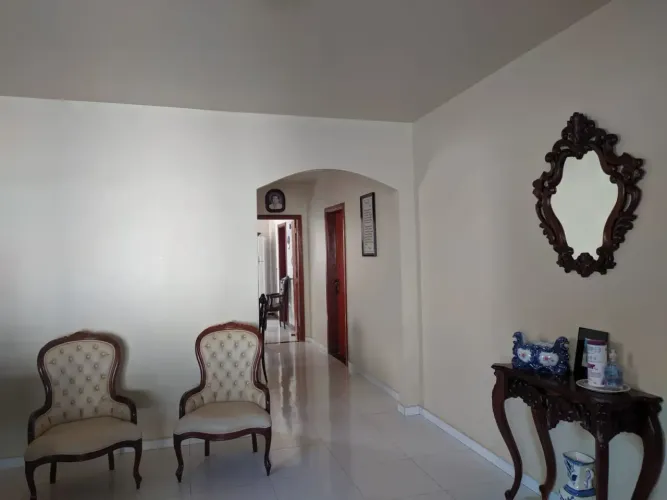 Excelente Casa 3/4, suite, porcelanato, no Bairro Santa Monica, 154 metros, prox ao sabiaz