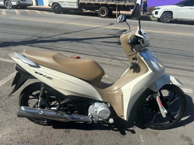Honda Biz 125 UNÍCA DONA