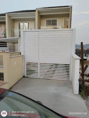 Portão de elevação