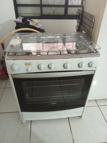 Geladeira e fogao