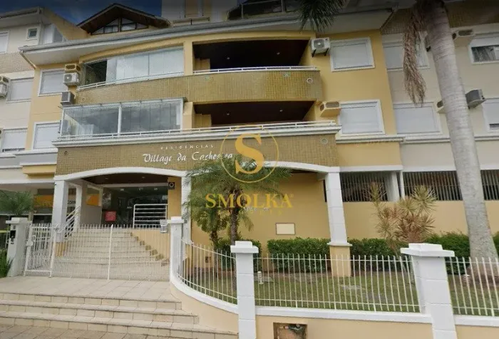 Apartamento 2 dormitorios sendo 1 suite uma quadra do mar e no centrinho da Cachoeira do B