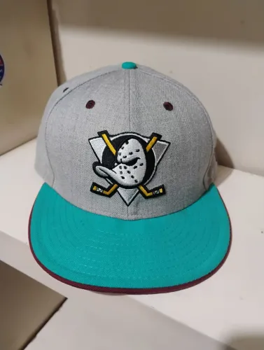 Boné New era duks nhl