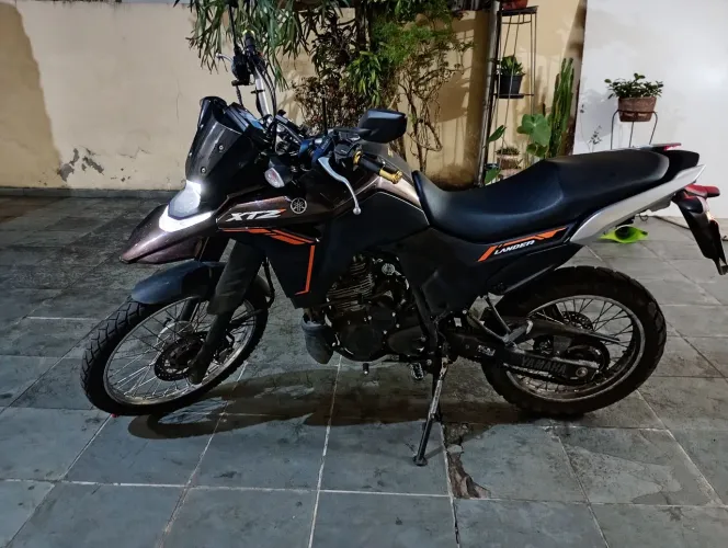 Vendo Moto Yamaha Lander CONECTADE