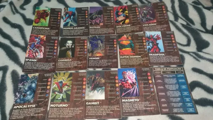 Cartas Coleção Arquivos Secretos O Confronto 75 cards panini