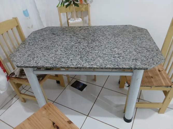 Mesa granito