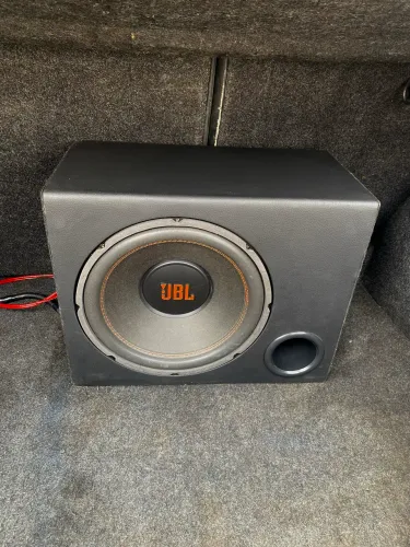 Caixa de Som JBL Amplificada Som Automotivo 350W RMS Subwoofer 12 Polegadas