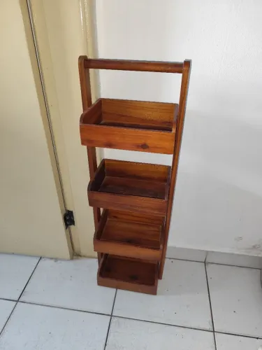 Estante Zara home madeira de acacia