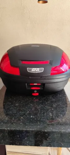 Baú GIVI monolock system 47litros 400,00