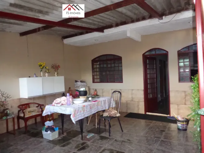 QR 110 Ótimo Sobrado 2ª Laje com 2 Casas com 3 e 2 Quartos/Suite Lado Metrô. Escriturado
