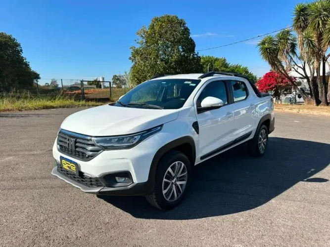 Fiat Strada Volcano 1.3 Flex 8V CD Aut. 2023