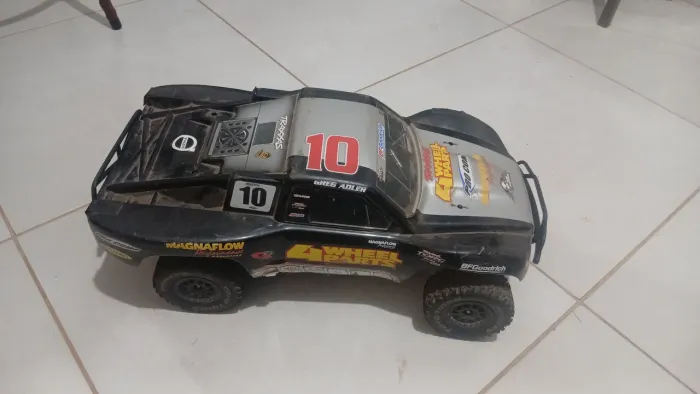 Automodelo traxxas slash 2wd combo 4s