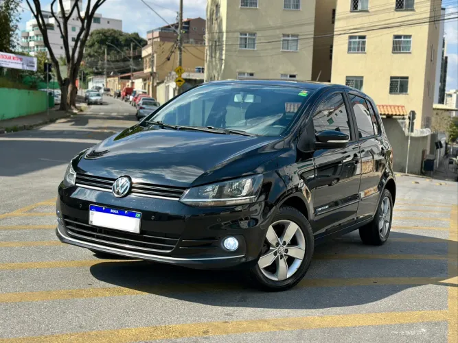 Volkswagen Fox Comfortline 1.6 Flex 8V 5P 2018