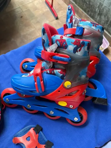 Patins Infantil Homem Aranha Tam 32-35