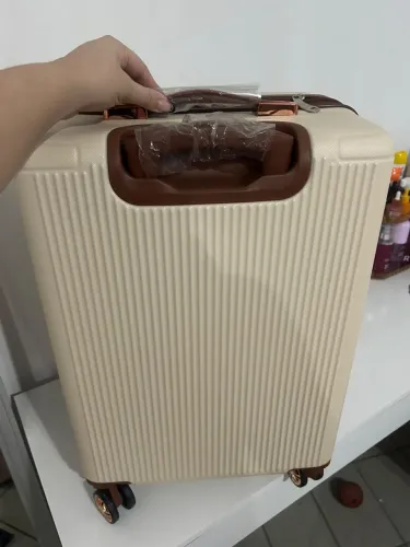 Mala de viagem 18kg nova no plástico