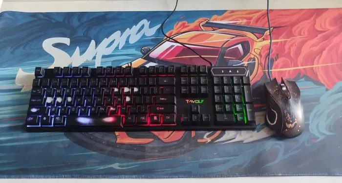 Teclado, mouse e mouse pad Gamer 