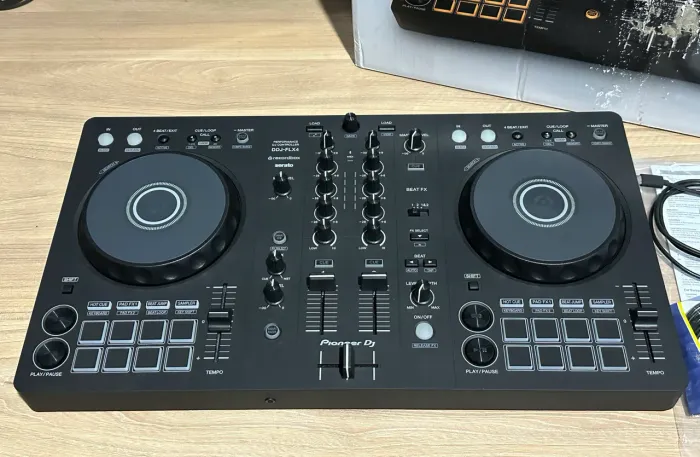 DDJ-FLX4 Pionner I Controladora DJ