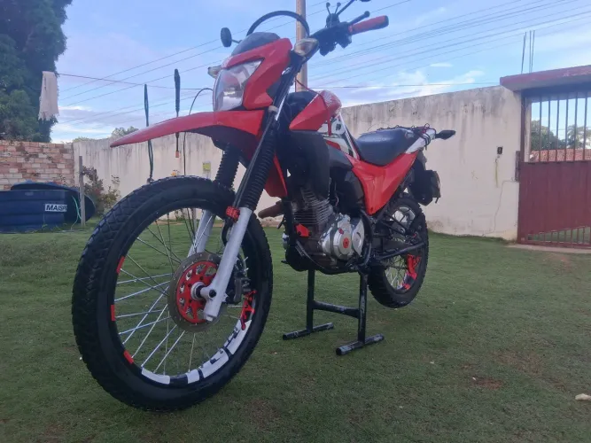 Vendo moto Broz 