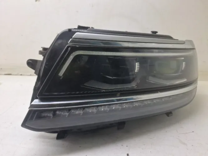 Farol Esquerdo Led Vw  Tiguan R-line 2.0t 2021 5nn941081c Esquerdo/motorista