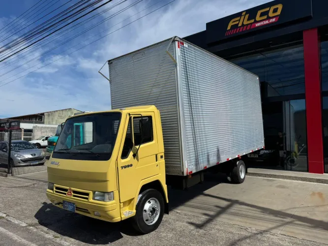 AGRALE 7500 TURDO DIESEL IMPECÁVEL baixa KM