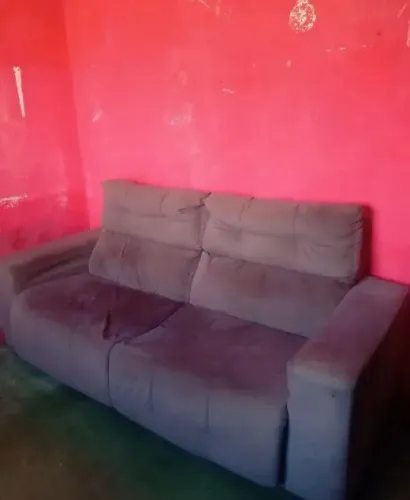 Sofá 3 lugares DESMONTAVEL