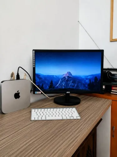 Mac Mini Mid 2011 + Monitor AOC 21,5" + Teclado Apple Bluetooth Original