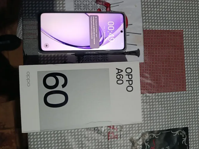 Vendo ou troco um Oppo A60 por um iPhone 