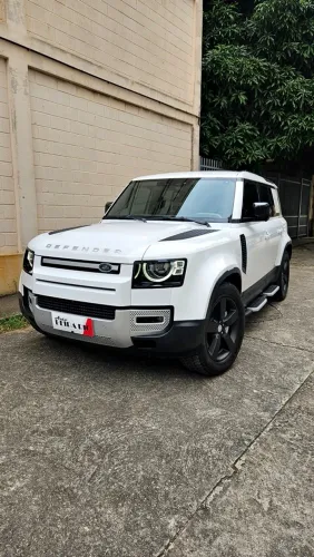 Land Rover Defender 110 D300 HSE Mhev DIE AUT 2023
