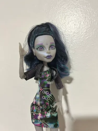 Monster high elle eedee básica