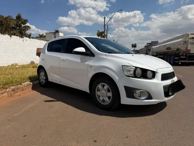 Chevrolet Sonic HB LT 1.6 16V Flexpower 5P Aut. 2014