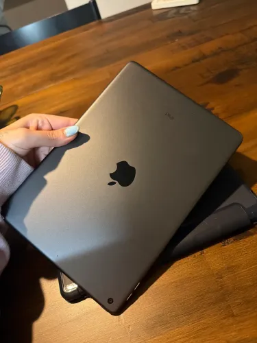 IPAD 8 GERACAO PRETO