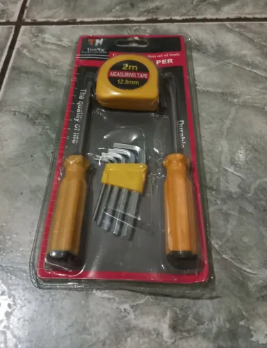Vendo um kit de ferramenta