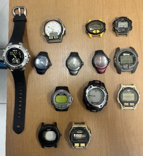 Lote de relogios Timex - Para revisão ou retirada de peças