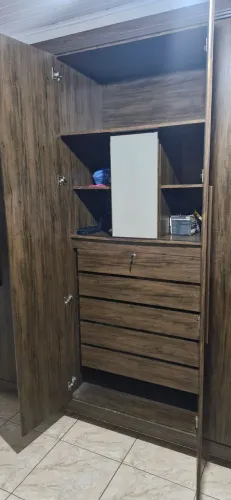 Guarda Roupa