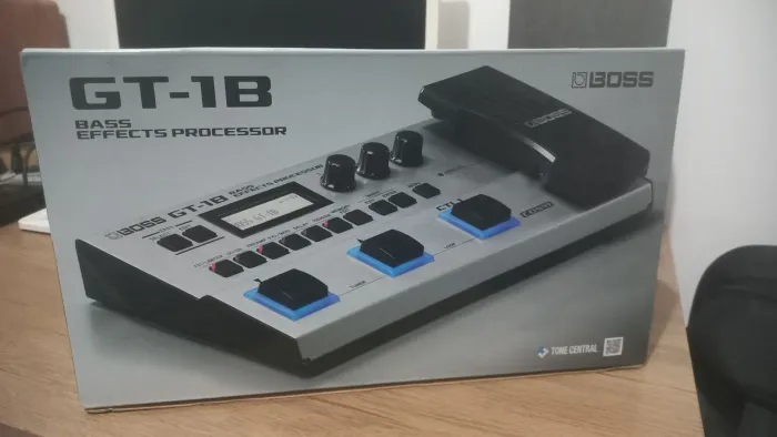 PEDALEIRA BOSS GT-1B