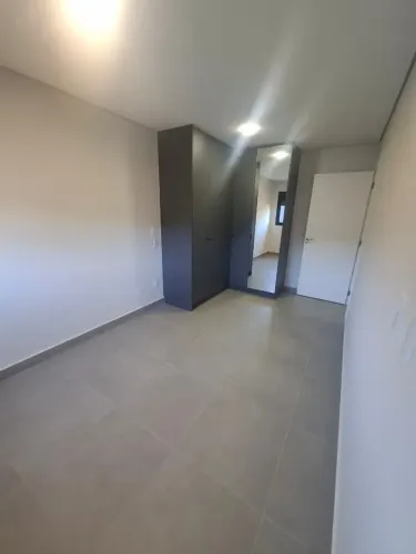 Imóvel para aluguel possui 107 metros quadrados com 2 quartos em Vila Silvinha - Botucatu