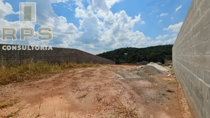 Terreno no Condomínio Portal Lamis em Atibaia